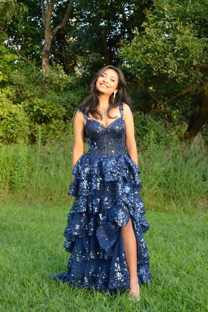 Robe de bal spéciale à bretelles en forme de cœur, dentelle bleu marine foncé, fente haute, sans manches, longue, inspiration robe de bal AB1031