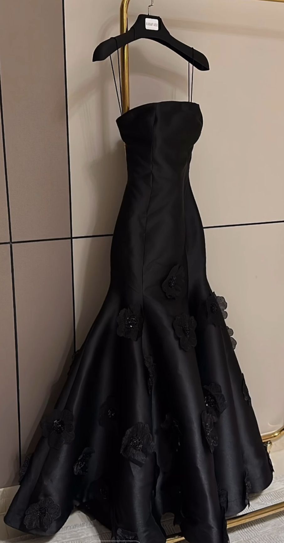 Elegantes, trägerloses, marineblaues Ballkleid in A-Linie, langes Abendkleid, formelles Kleid, schwarz mit Blumenmuster, Abiballkleid, Abendoutfit AB819