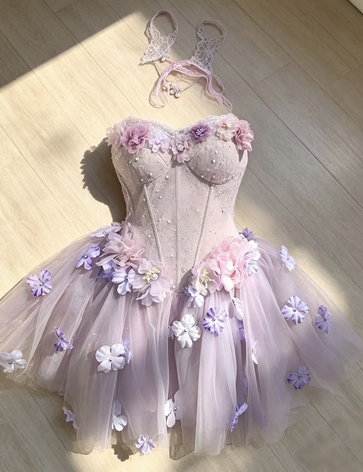 Jolie Robe De Bal Bustier Cœur Tulle Lilas Avec Fleurs 3D Mini Robes De Rentrée Lycée Tenues De Bal Hoco RB4608