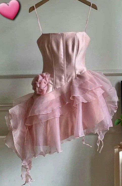 Sexy A-Linie Spaghettiträger Rosa mit gerafftem Mini-Shorts-Inspo Hoco Kleider Ideen Homecoming Kleider RB4132