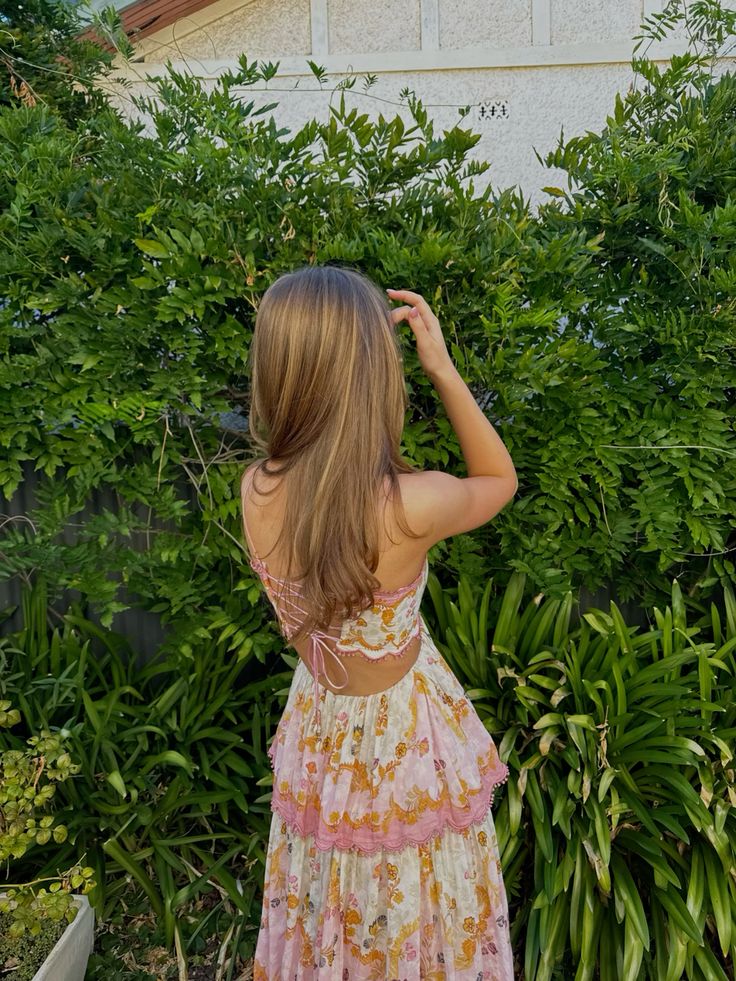 Robe de bal longue élégante à bretelles spaghetti, imprimé floral et volants, coupe trapèze, référence AB486