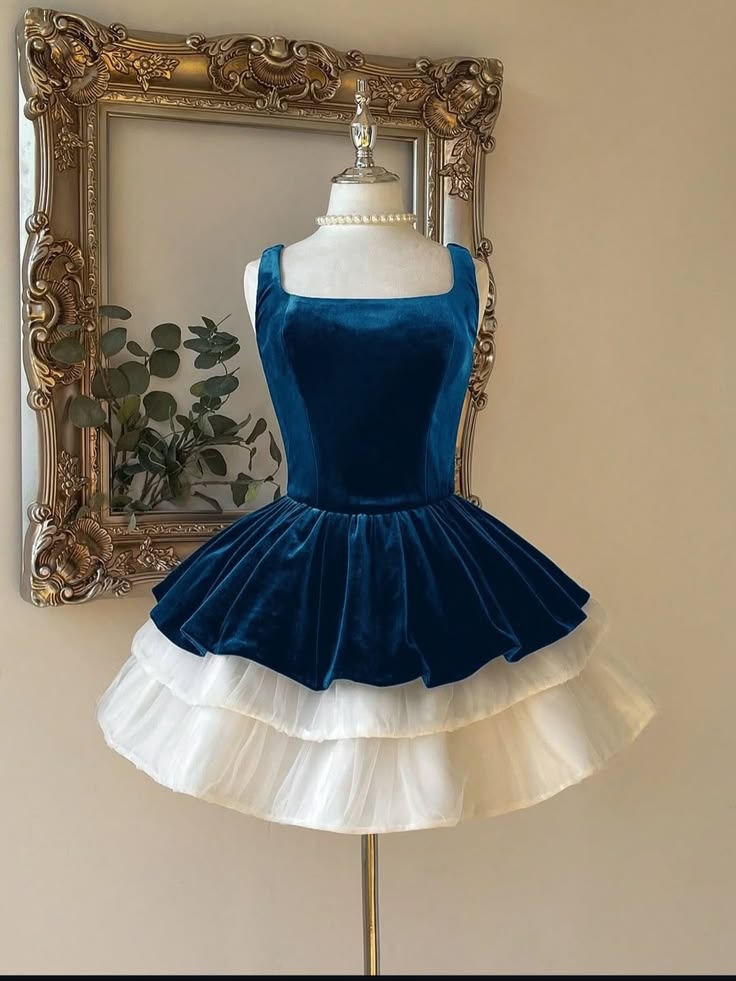 Hübsches Ballkleid Quadratischer Ausschnitt Marineblau Weiß Samt Tüll Kurze Mini Homecoming Kleider Abschlusskleid N2436
