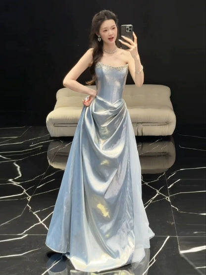 Glitzerndes, ärmelloses, hellblaues A-Linien-Kleid – Inspiration für lange Abendkleider und Geburtstagsoutfits AB2215