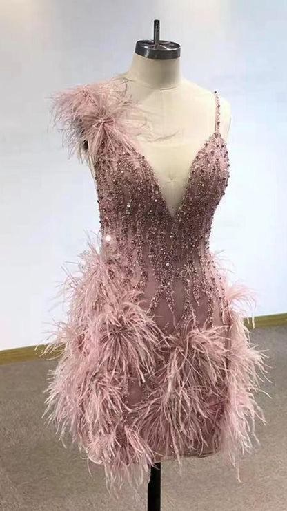 Robe moulante élégante avec bretelles spaghetti et plumes, courte, inspiration hoco, idées de robes de bal, robes de retour à la maison RB4134