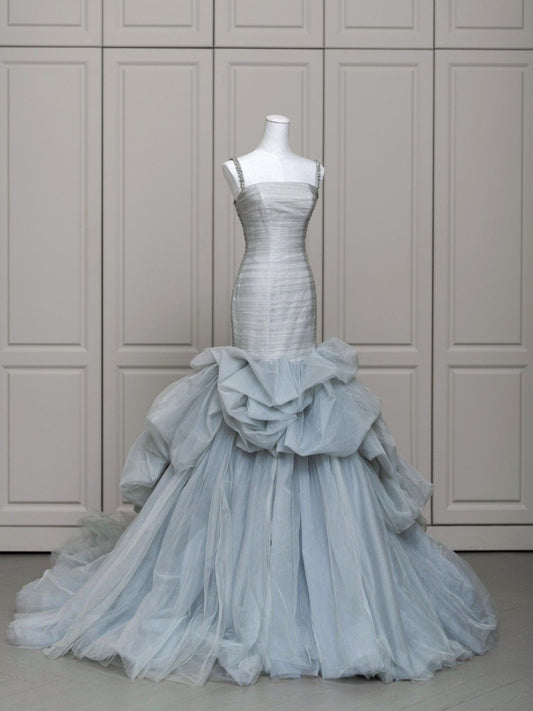 Elegantes Meerjungfrauen-Trägerkleid aus hellblauem Tüll mit Falten für Damen – langes, formelles Abendkleid, Ballkleid oder Outfit zum 22. Geburtstag AB1387