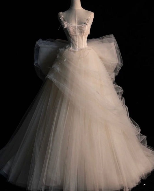 Romantic Women's Ball Gown Square Neck 80s With Lace Bow-knot Pleated Tulle weep Train Wedding Dresses AB1488
