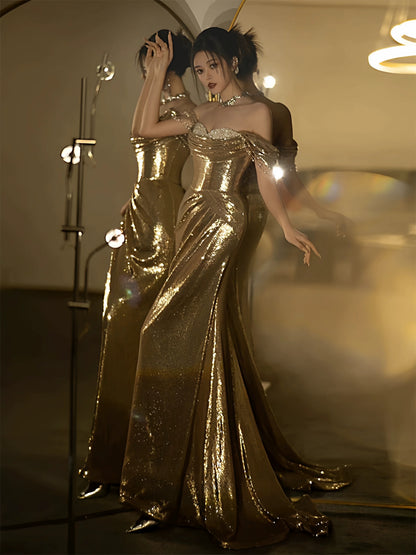 Meerjungfrauen-Abendkleid mit schulterfreiem Rock, goldenen Pailletten und kurzen Ärmeln – Inspiration für lange Abendoutfits und Geburtstagsoutfits AB2211