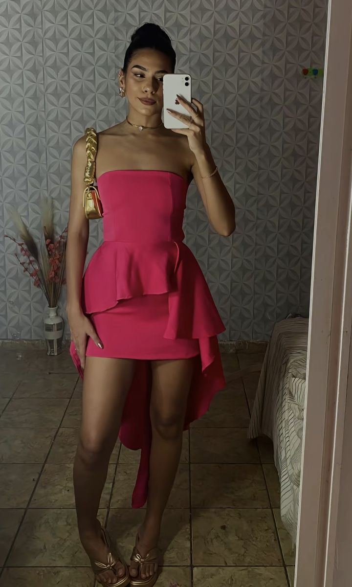 Sexy Sheath Strapless Hot Pink Satin With Ruffled Freshman Short Graduation Dresses Inspo Senior Homecoming Outfits RB4729