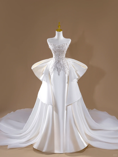 Dreamy Mermaid Sweetheart White Silver Appliques Satin Long Wedding Dress Beautiful Formal Wedding Dresses DH2820