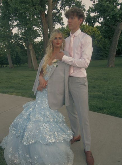 Bezauberndes schulterfreies, blaues Meerjungfrauen-Abendkleid mit Spitzenapplikationen und Lagenlook, langes Kleid N600