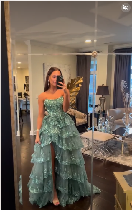 Bescheidenes Ballkleid, trägerlos, hellgrün, ärmellos, edles Ballkleid, Inspiration, Partykleid, Prinzessinnen-Abschlusskleid B648