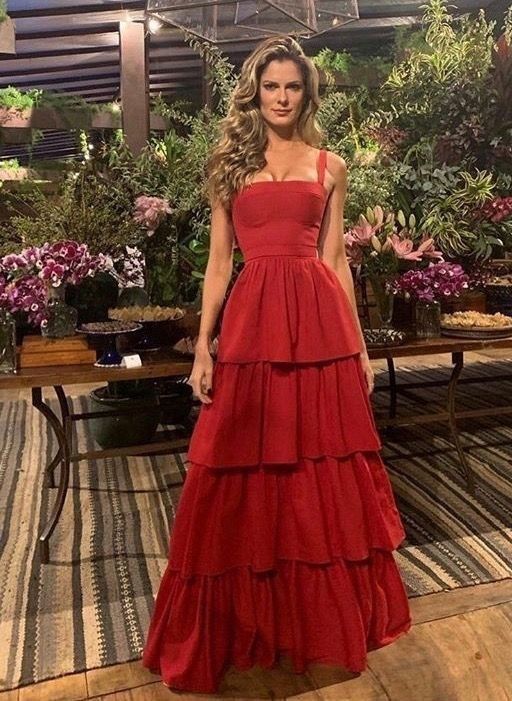 Robe de bal rouge rouille, coupe trapèze, col carré, inspiration robe de bal longue et simple AB267
