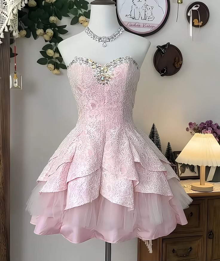 Jolie Robe de Bal Cœur Dentelle Rose Senior Courte Formelle Inspiration pour Bal de Promo Robes de Rentrée N4575