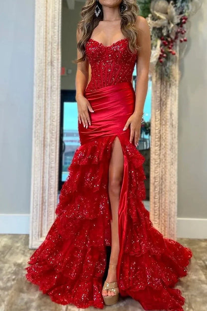 Robe de bal sirène modeste en dentelle rouge fendue et décolleté en cœur, robe de bal d'inspiration, robe de remise de diplôme RB1165