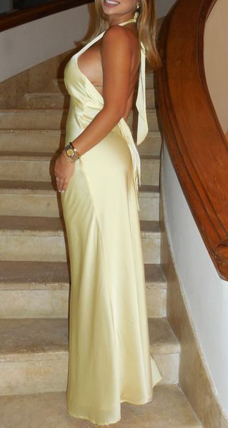 Elegantes Meerjungfrauen-Abendkleid aus gelbem Seidensatin mit V-Ausschnitt, schmal geschnitten, lang, formell, elegant, perfekt für Ball und Dinner, AB2057