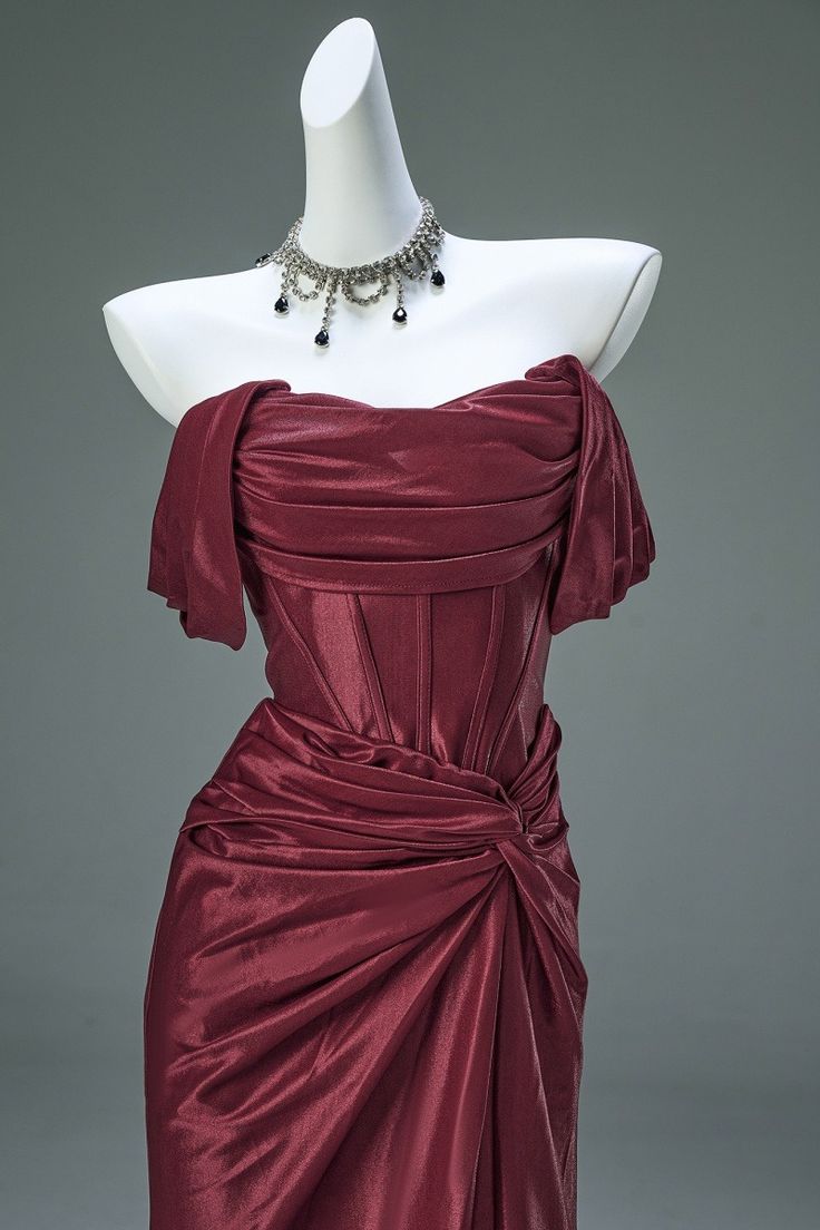 Robe de soirée sirène élégante en satin plissé, robe de bal de fin d'année à épaules dénudées N1870