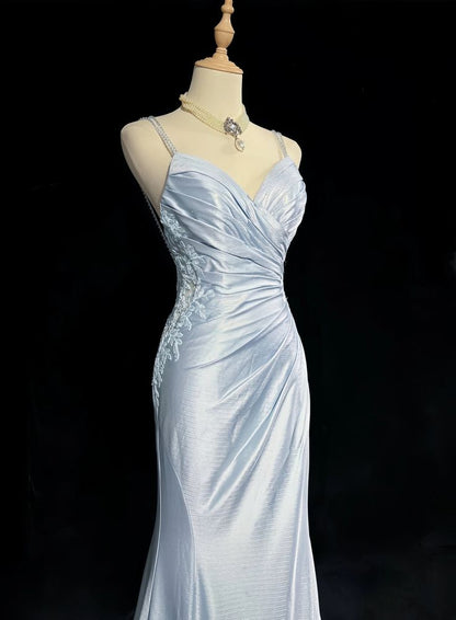 Elegantes blaues Spaghettiträger-Abendkleid mit plissiertem Herzausschnitt, sexy rückenfreiem Meerjungfrauenschnitt und perfekter Silhouette für Promi-Bankette und Abendveranstaltungen AB987