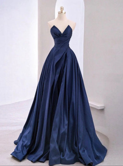 Robe de bal longue bleu marine en satin, coupe trapèze, décolleté cœur, AB205