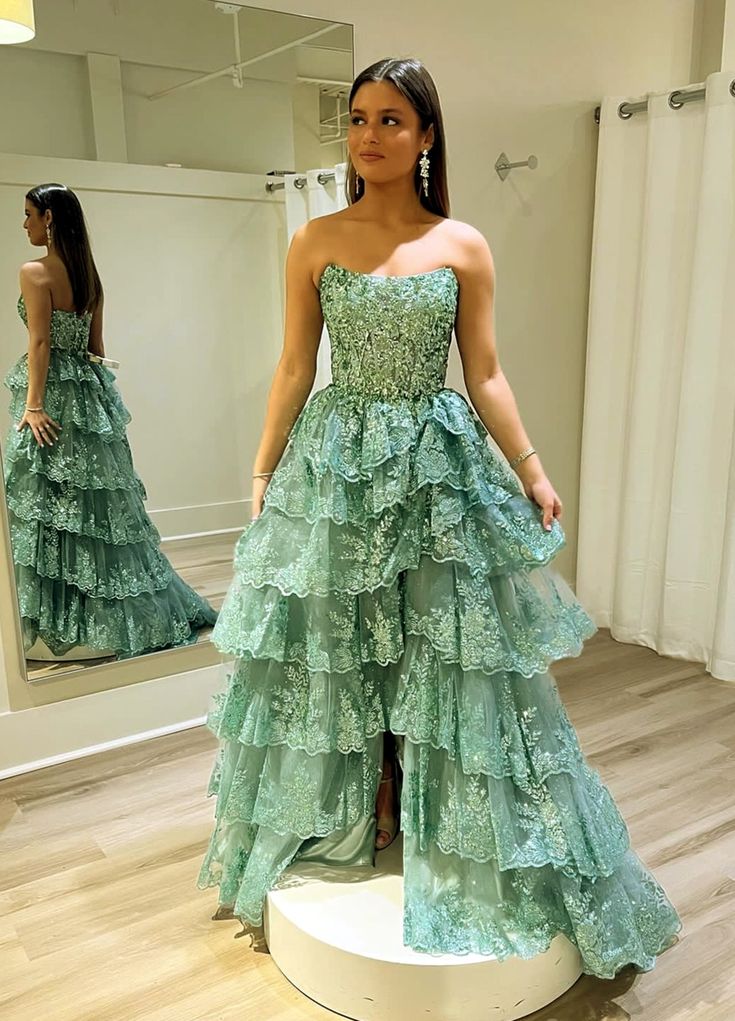Bescheidenes Ballkleid, trägerlos, hellgrün, ärmellos, edles Ballkleid, Inspiration, Partykleid, Prinzessinnen-Abschlusskleid B648