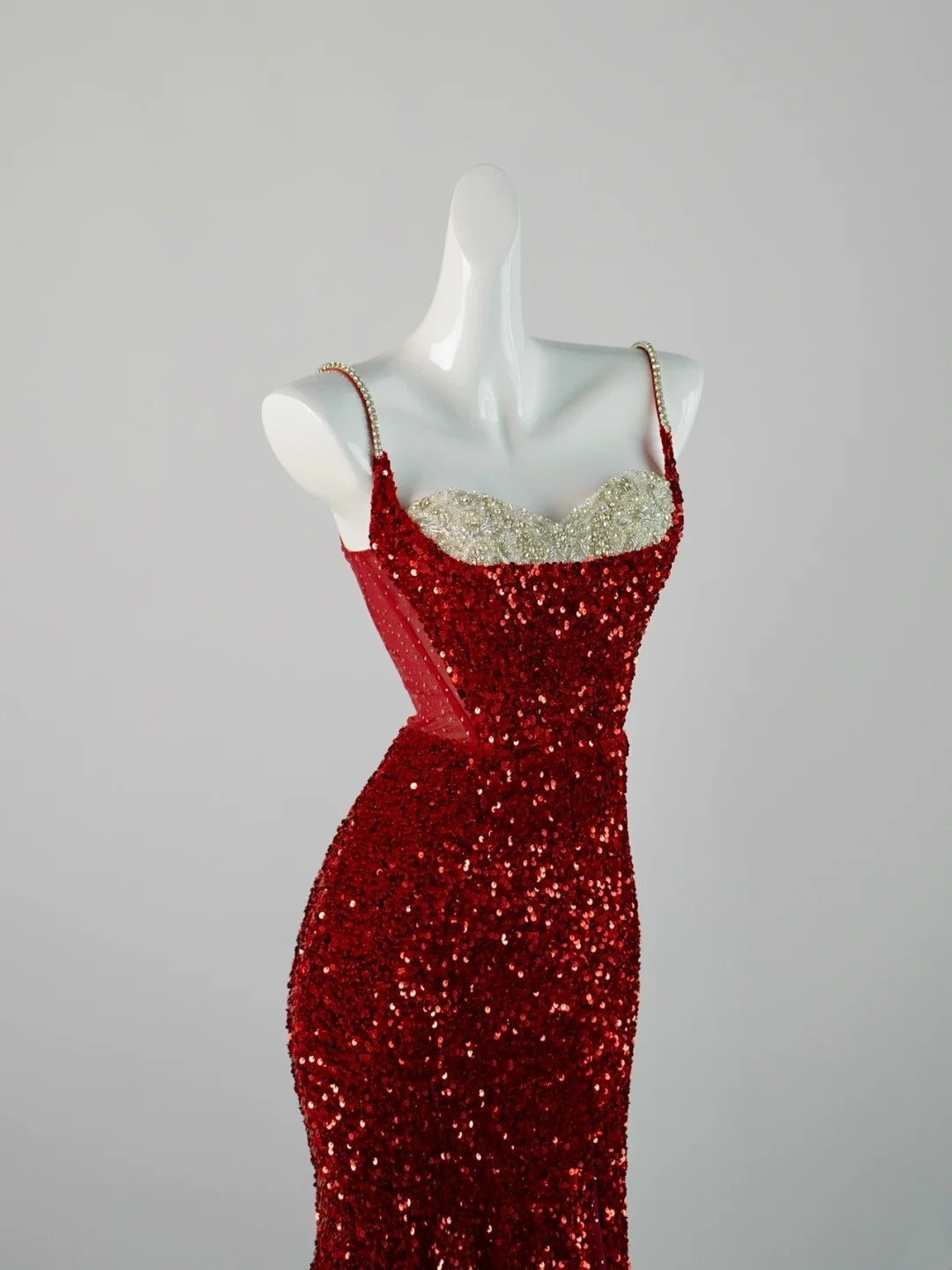 Elegantes, langes Meerjungfrauen-Kleid mit Spaghettiträgern und roten Pailletten – perfekt für Partys und Abschlussbälle – formelles Partykleid N940
