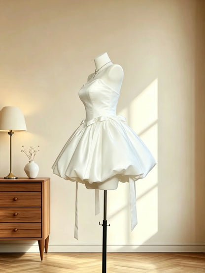 Edles Ballkleid, Sweetheart-Ausschnitt, Weiß, Satin, Mini, Senior Inspo, Kurz, Party, Formelles Heimkehrkleid RB3058