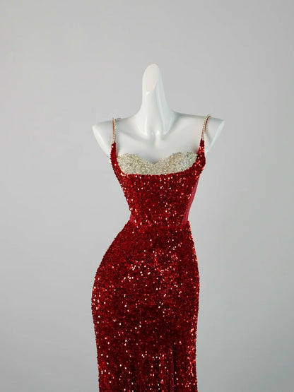 Elegantes, langes Meerjungfrauen-Kleid mit Spaghettiträgern und roten Pailletten – perfekt für Partys und Abschlussbälle – formelles Partykleid N940