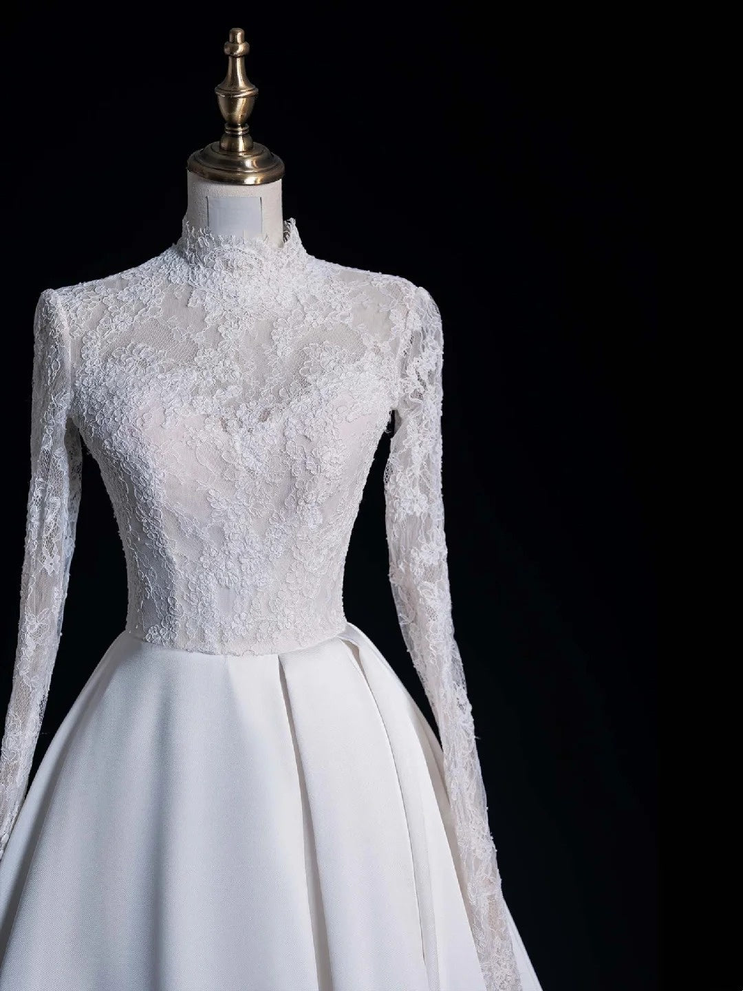 Zeitloses Ballkleid mit hohem Kragen, langen Ärmeln, Spitze, weißem Brautkleid mit offenem Rücken, märchenhaftem Boho-Stil, Strand- und Sommerbrautkleid N553