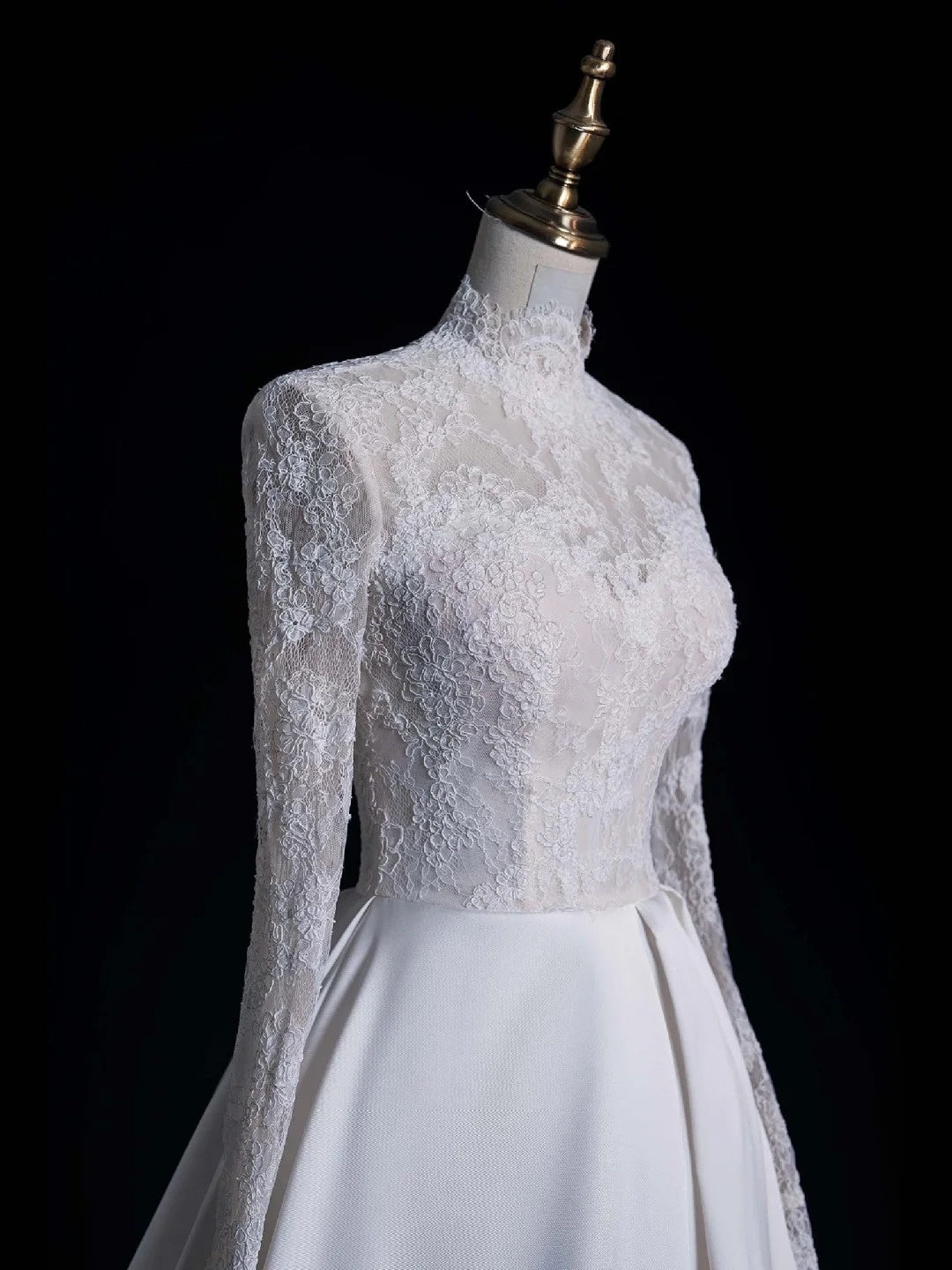 Zeitloses Ballkleid mit hohem Kragen, langen Ärmeln, Spitze, weißem Brautkleid mit offenem Rücken, märchenhaftem Boho-Stil, Strand- und Sommerbrautkleid N553