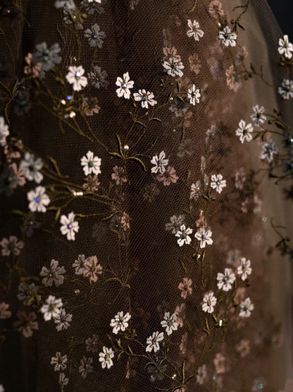 Elegantes, schlichtes A-Linien-Kleid aus Tüll mit V-Ausschnitt und Blumenmuster – perfekt für College, Abschlussball oder andere festliche Anlässe (N1238)