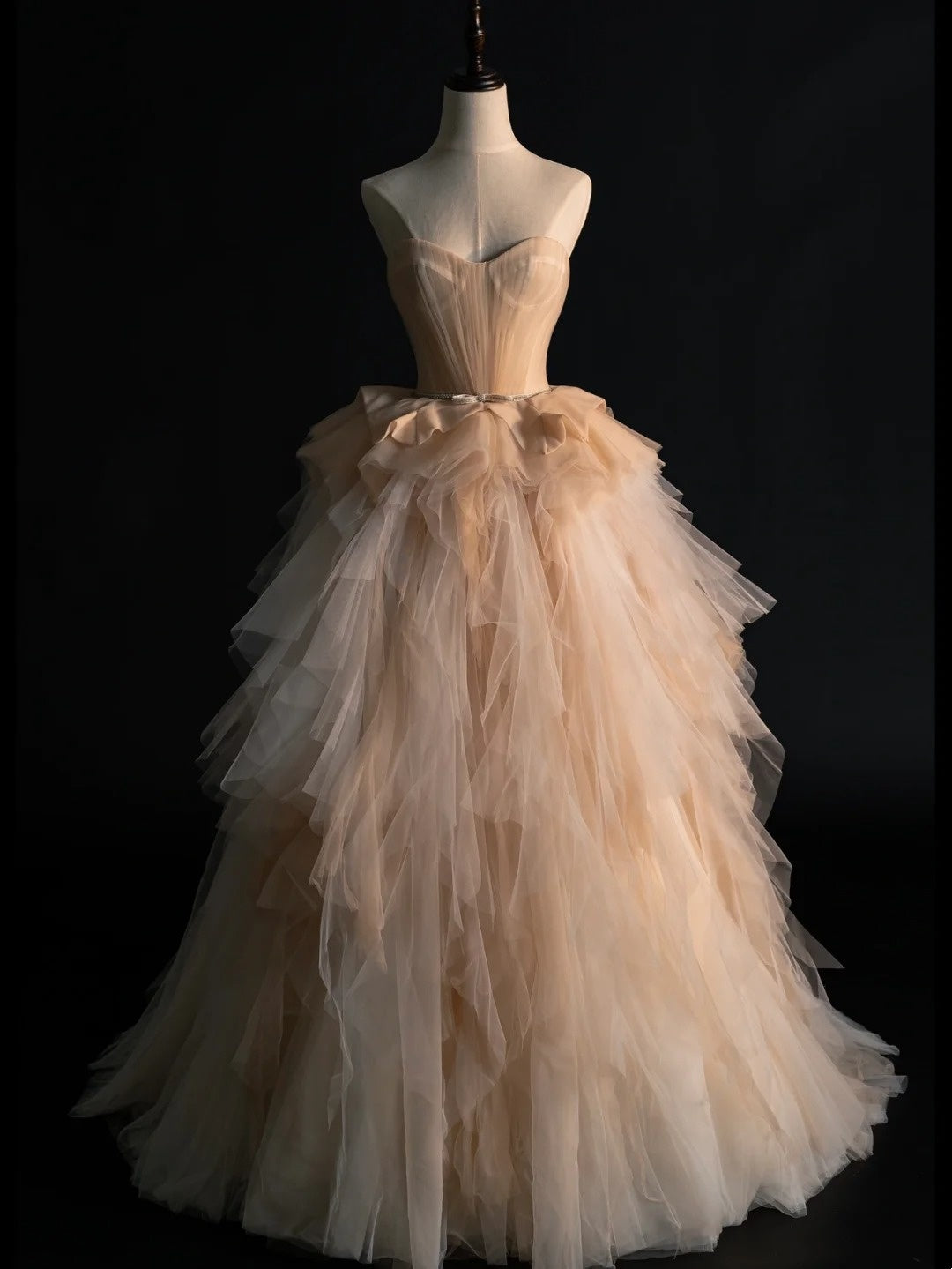 Elegantes Ballkleid Sweethart aus Tüll in Champagner – College- und Abendgarderobe, langes Abschlussballkleid, Inspiration für Abschlussfeiern, N1232