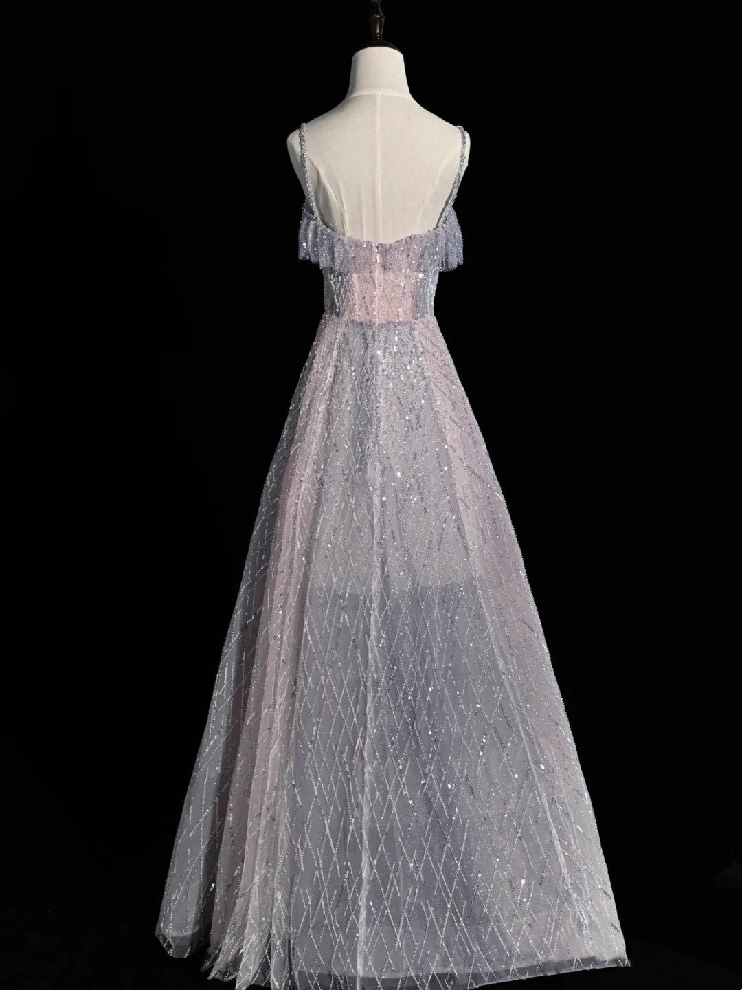Robe de bal princesse à bretelles spaghetti bleu poudré et sequins, inspiration printemps, robe de bal longue N1237