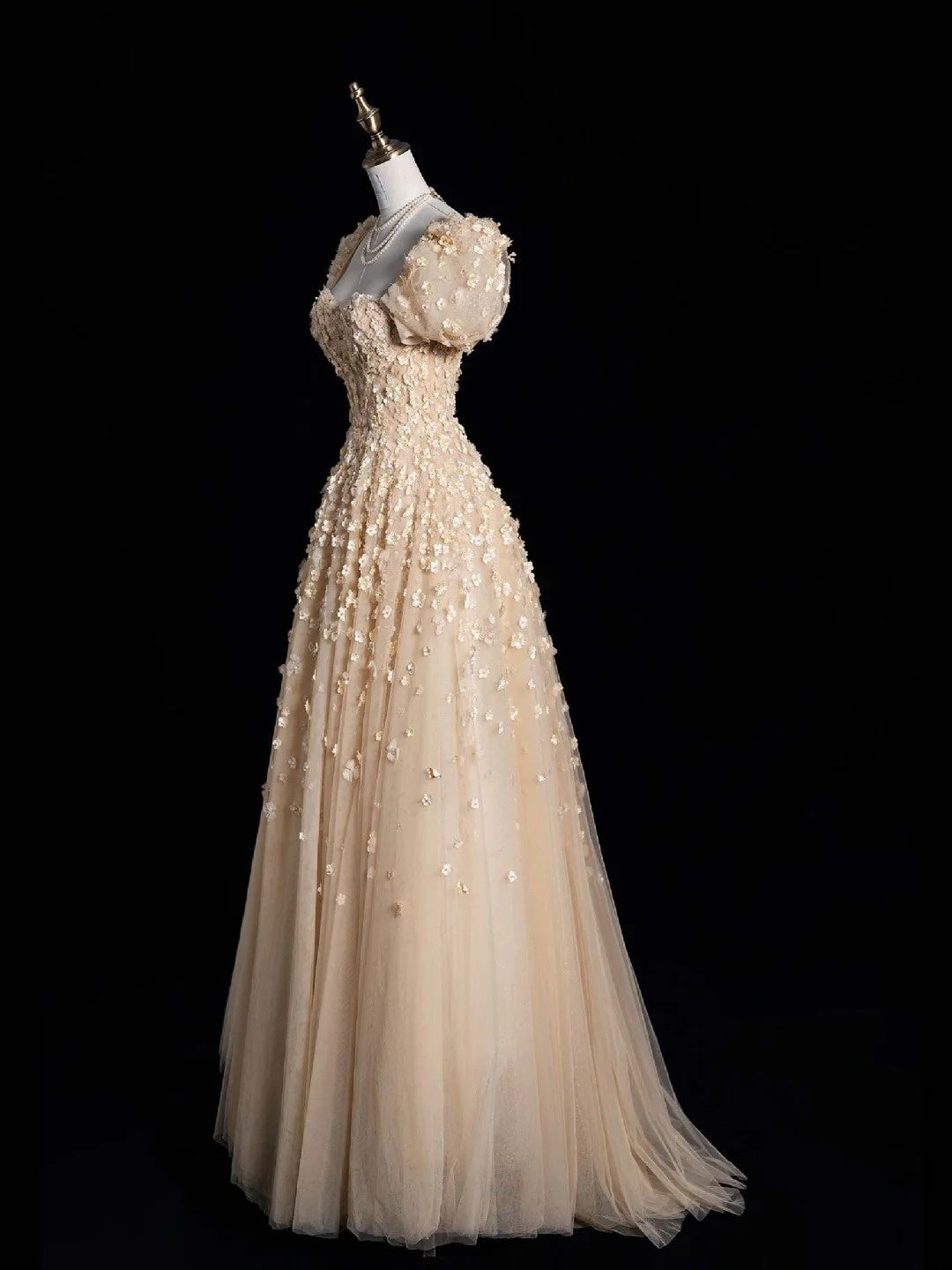 Süßes, langes A-Linien-Abendkleid mit Champagner-Tüllblumen und herzförmigem Ausschnitt, formelles Kleid N559