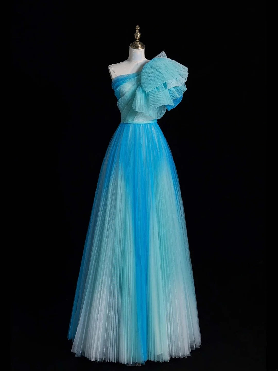 Robe de bal longue plissée en tulle bleu, élégante, coupe trapèze, une épaule dénudée, N562