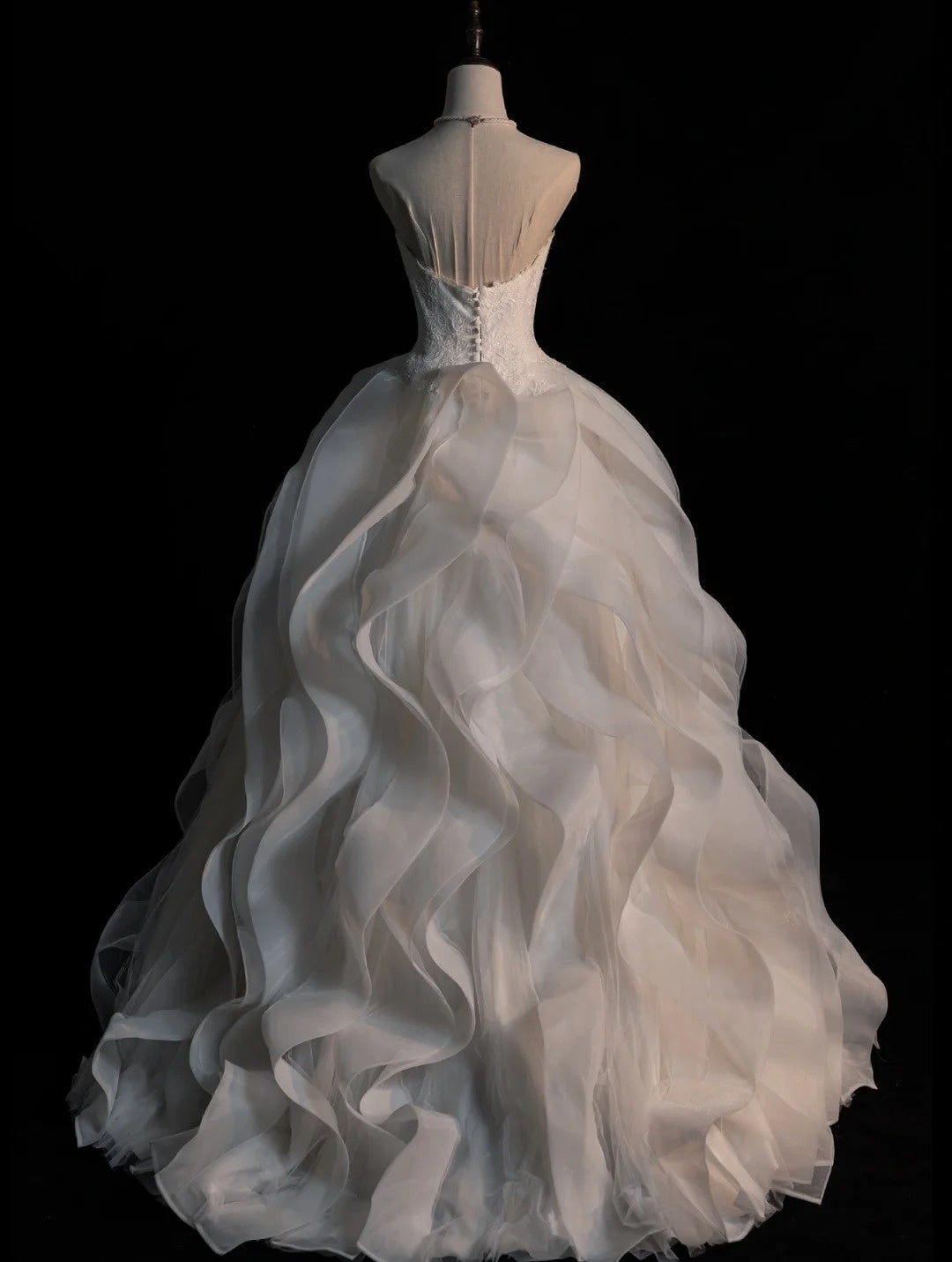 Traumhaftes Ballkleid, herzförmiger Ausschnitt, weißes Tüllkleid mit plissierten Lagen, Vintage-Brautkleid, langes Brautkleid N565