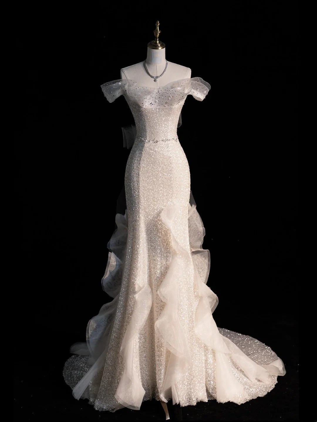 Standesamtliches Brautkleid im Meerjungfrauenstil, schulterfrei, weiß mit kurzen Ärmeln, Pailletten, figurbetont, N570