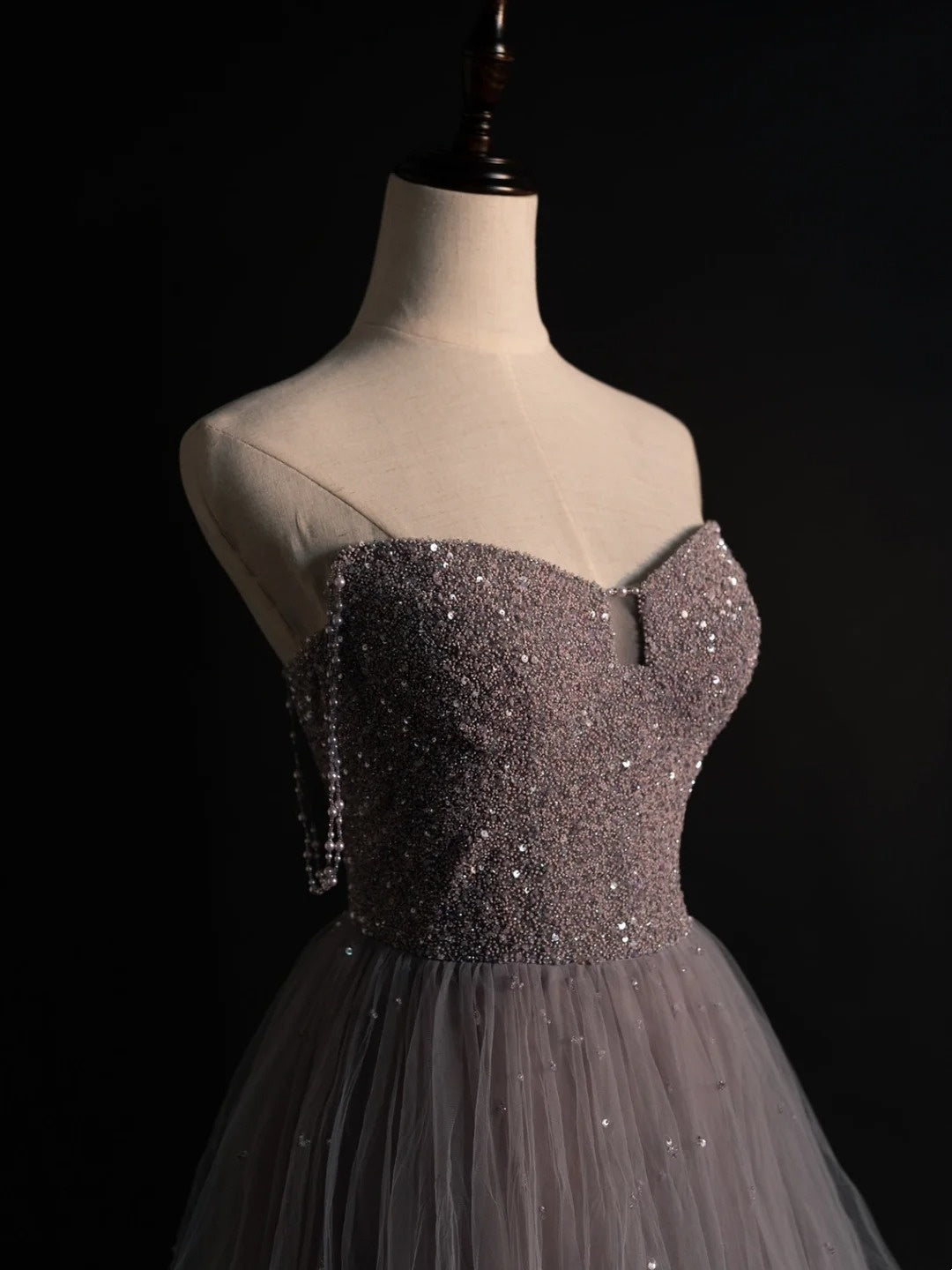 Elegantes, langes A-Linien-Abendkleid mit herzförmigem Ausschnitt, Perlenbesatz am Oberteil und Tüllstoff, formelles Abendkleid N573