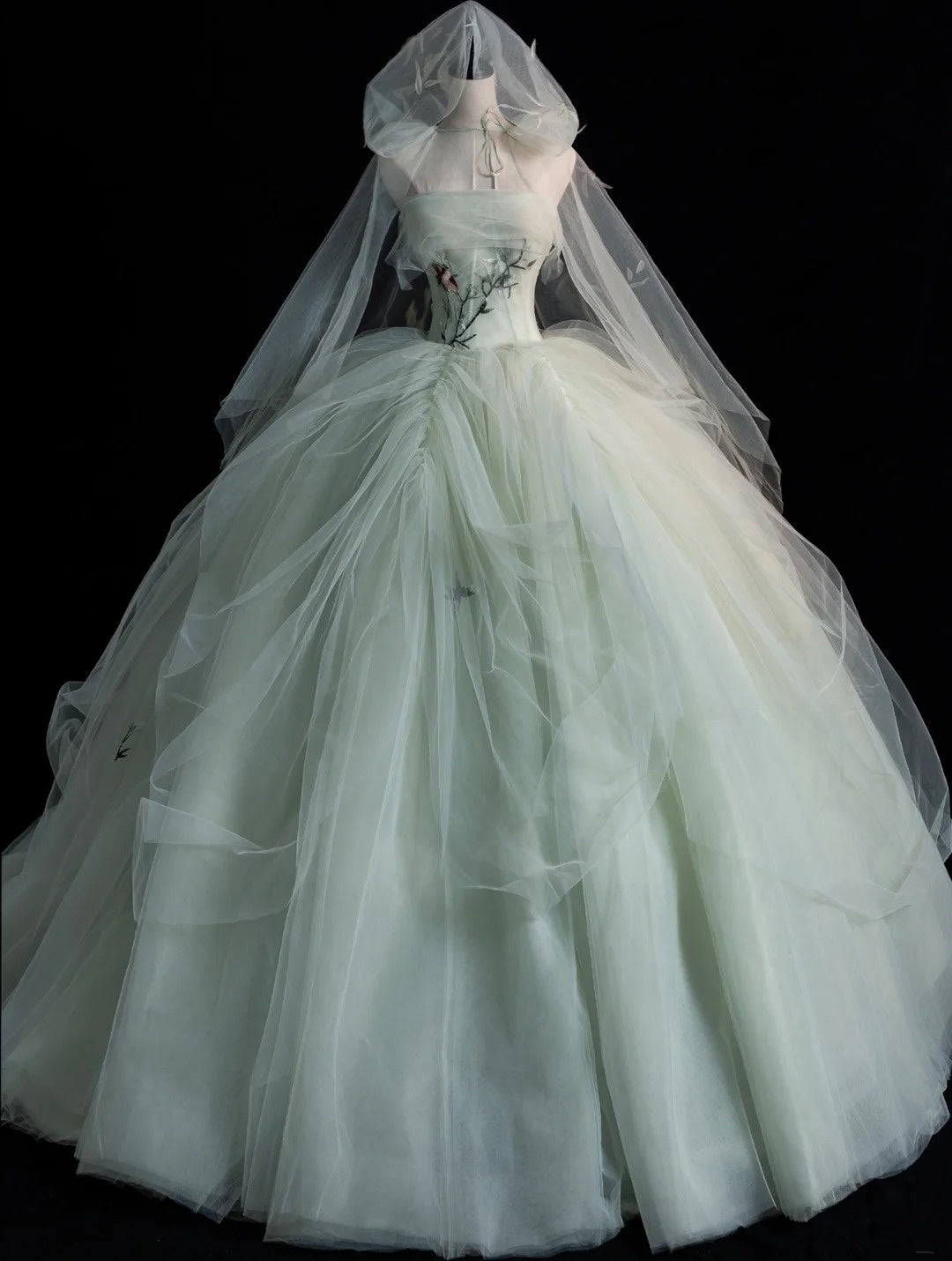 Niedliches, trägerloses, mintgrünes Ballkleid mit Applikationen, Cape aus Tüll, langes Kleid für Quinceañera, Sweet 15 und 16 Geburtstag, Outfit N574