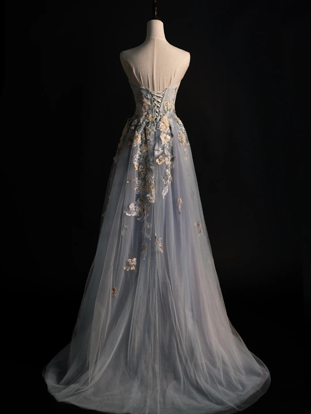 Robe de bal longue grise en tulle à fleurs, bustier, coupe trapèze, modèle N575