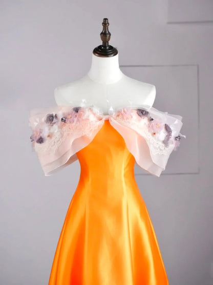 Robe de bal longue orange en satin, coupe trapèze, épaules dénudées, ornée d'appliqués, N579