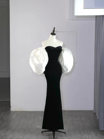 Elegantes, langes Meerjungfrauen-Abendkleid aus schwarzem Samt mit Cape aus Satin, N582