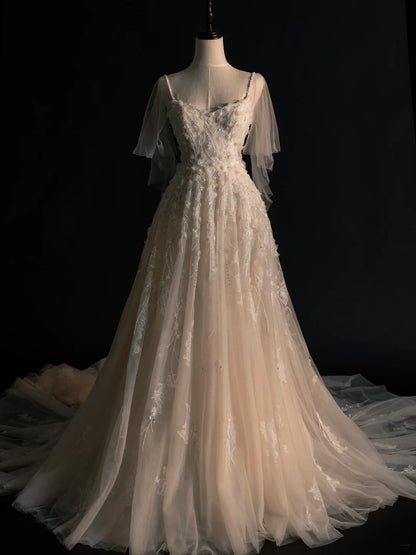 Standesamtliches Brautkleid, A-Linie, Spaghettiträger, Blumenmuster, Weiß mit perlenbesetztem Oberteil, figurbetontes Brautkleid N584