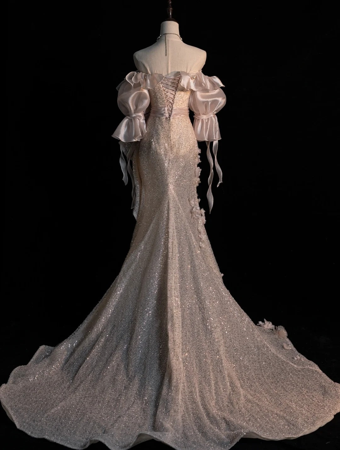 Robe de soirée longue élégante sirène à épaules dénudées, sequins rose poudré, dos corset, coupe ajustée, idéale pour un bal de promo ou une soirée formelle (N604)