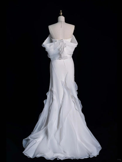 Standesamtliches Brautkleid im Meerjungfrauenstil, schulterfrei, aus weißem Chiffon mit Rüschenoberteil und kurzen Ärmeln, figurbetontes Brautkleid N608