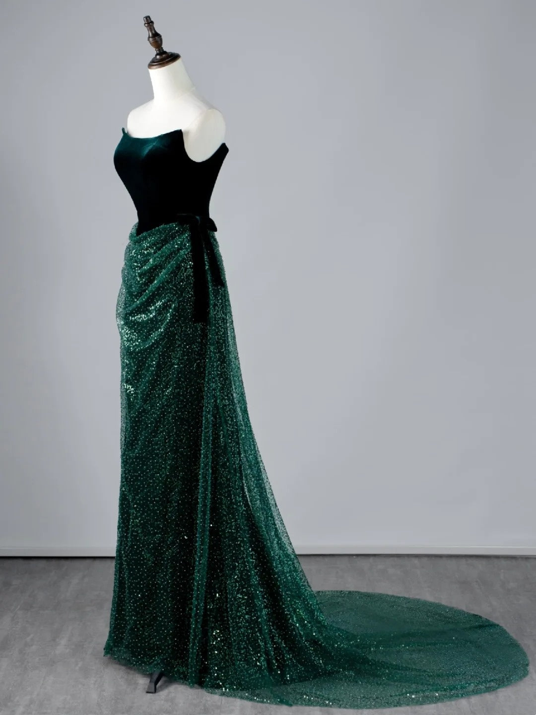 Robe de bal longue plissée vert foncé à paillettes, sans bretelles, style sirène, N850