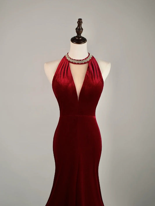 Einfaches, langes Meerjungfrauen-Abendkleid aus burgunderrotem Samt mit Perlenstickerei, Abendkleid N854