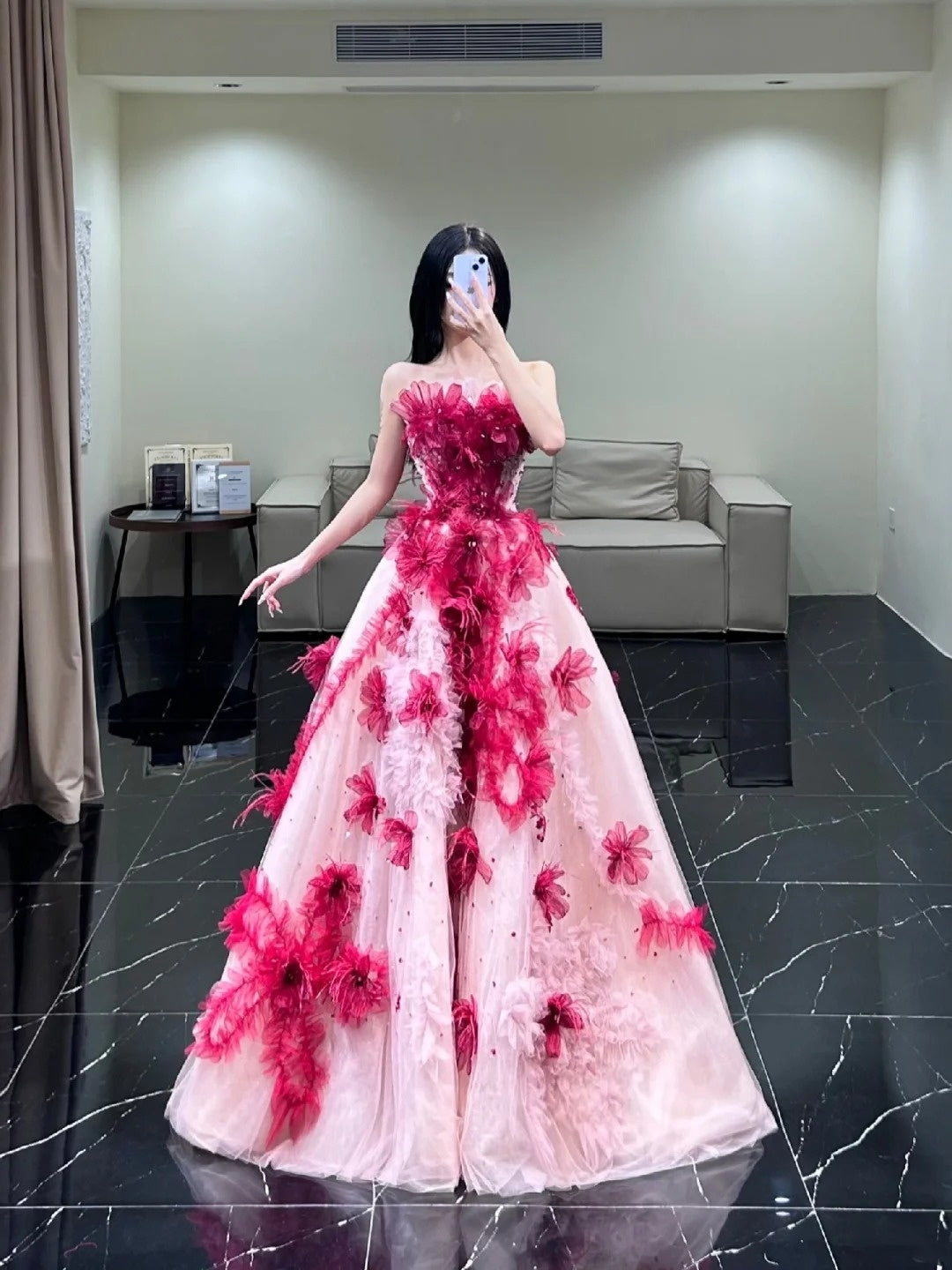 Elegantes, trägerloses Ballkleid mit rosa Blumen aus Tüll, langes Abendkleid, Partykleid zum 21. Geburtstag, Abschlusskleid N855