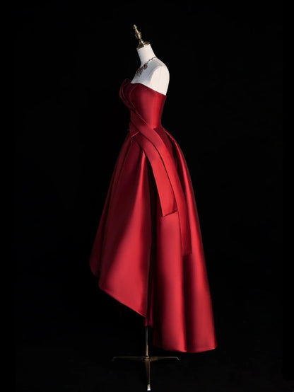 Robes de bal élégantes asymétriques sans bretelles en satin bordeaux, tenues de fin d'études ou de 20e anniversaire N506