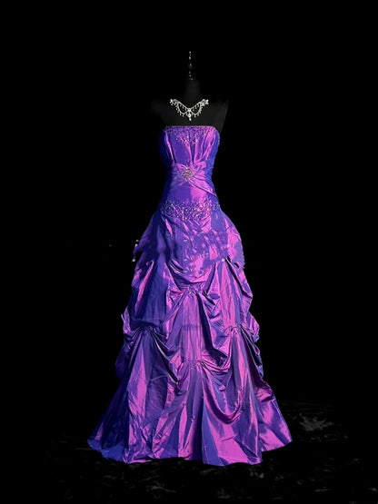 Robe de bal longue vintage sirène années 1950, décolleté cœur, couleur raisin, ornée de perles et de pierres précieuses, idéale pour une soirée d'anniversaire de 18 ans (N944)