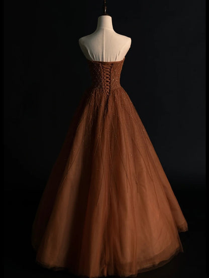 Robe de bal vintage bustier en tulle, années 1950, ornée de perles et de pierres précieuses. Robe de soirée longue, idéale pour un bal de promo ou un 18e anniversaire (N947).