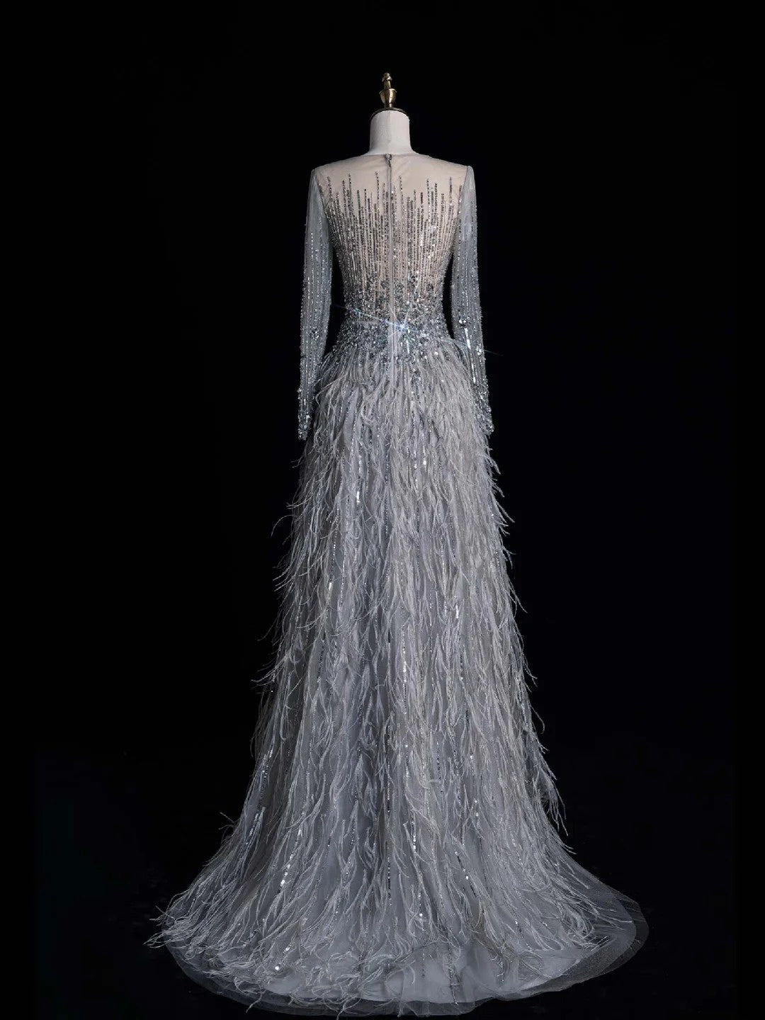 Elegantes, a-Linien-Kleid mit Rundhalsausschnitt, silbergrau mit Federn, langes Ballkleid/Abschlusskleid N1210